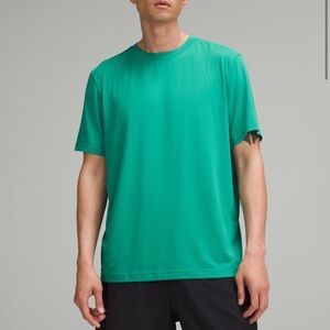 lululemon license to train shirt